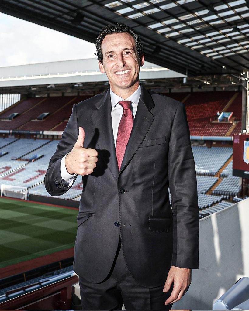 العودة للـمسار الصحيح!

استون فيلا يحقق الانتصار الثالث على التوالي وللمرة الأولى هذا الموسم بقيادة أوناي إيمري.

أوناي ايمري بدأ مرحلة التصحيح 🟣✅