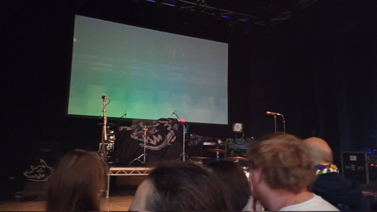 johnfrewin's tweet photo. Had a great evening seeing @mwamjapan this evening at London Shepherds Bush Empire. A great show with great music https://t.co/IynFk1mV82