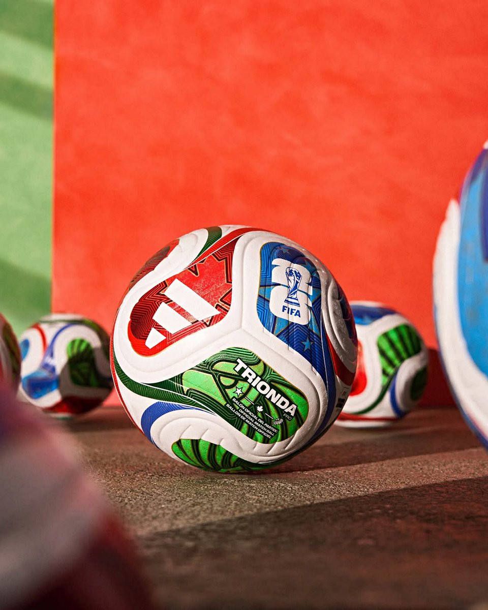 Eis a bola oficial do Mundial 2026, chamada 'TRIONDA' ⚽️