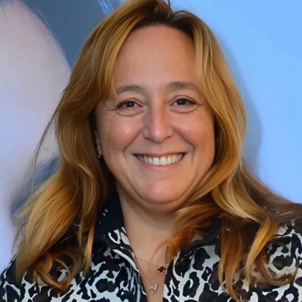 Ayşe Barım'ı Tanımadığını, neden ihbar ettiğini hatırlamadığını söyleyen bir ‘tanık’ beyanı… Buna rağmen yeniden tutuklama kararı!Adalet, bir kişinin hafızasından da mı zayıf? #AyşeBarım için değil, hepimiz için büyük bir utançtır bu karar!