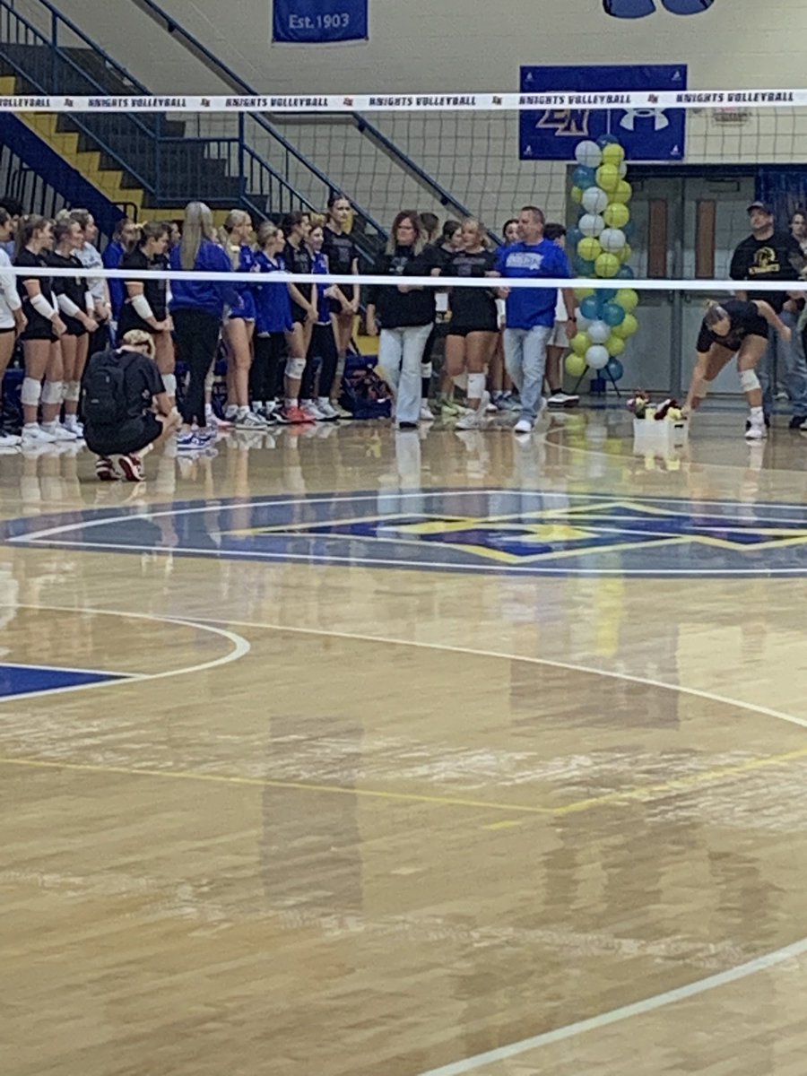 EN Knights Softball tweet media