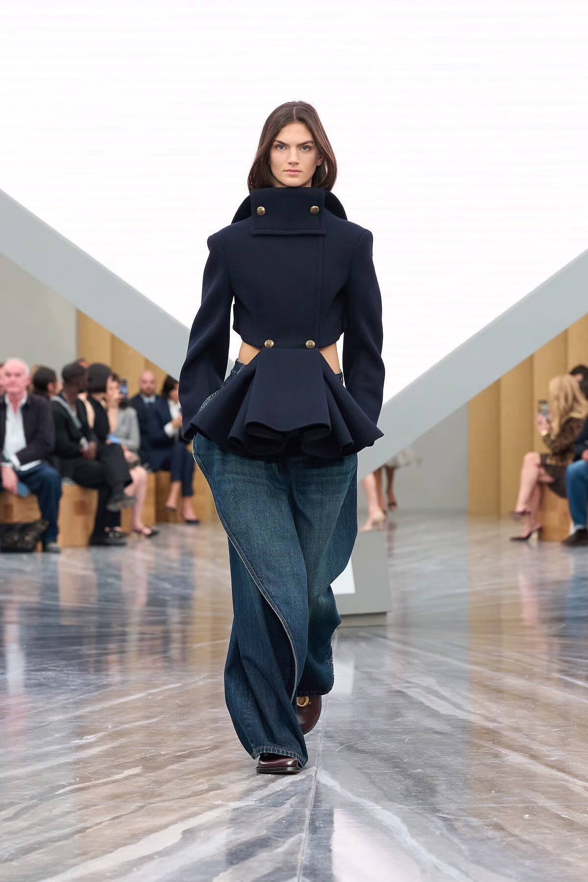 黒ニットです♡ プレイ コムデギャルソン 赤ハート Vネックニット-黒-ユニ