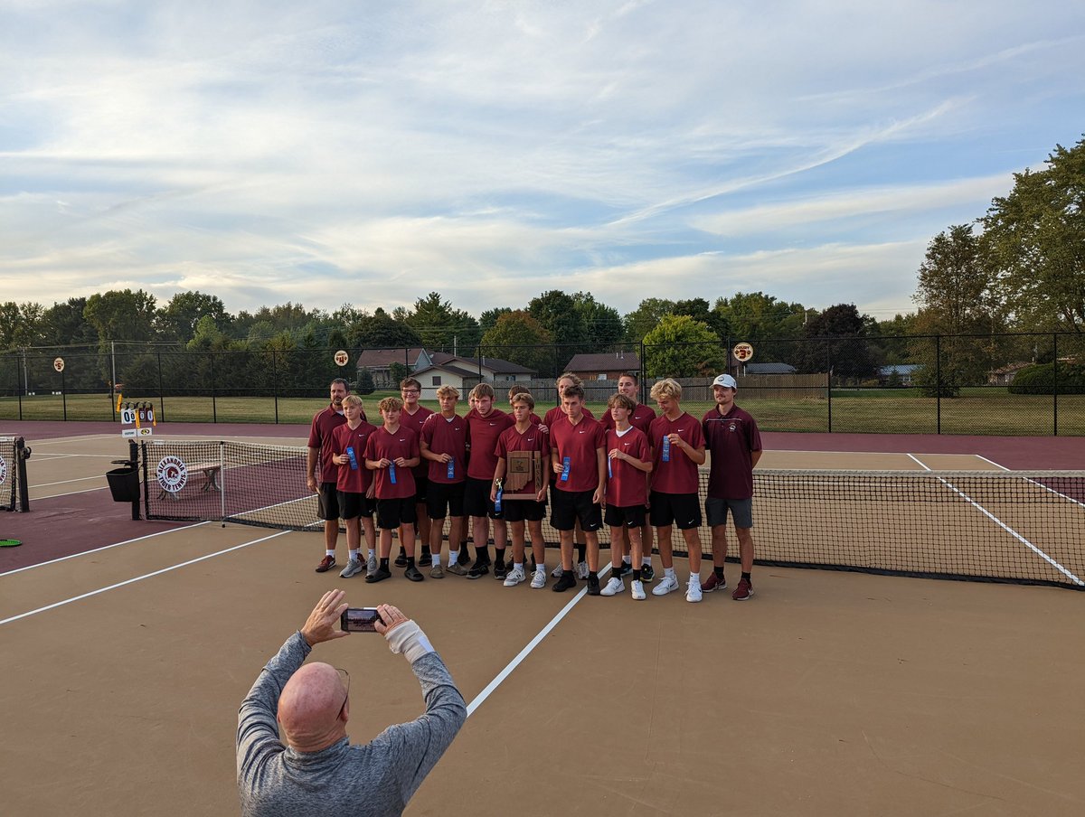 hunt_Rob's tweet photo. @Owen2026May @amhstigers @AMHSTennis @FranktonBTennis @AustinWebb08 @AshtonBrobston @BJones4_2028 @EliBirch2 @tigervball25 https://t.co/WkOXbV45uy