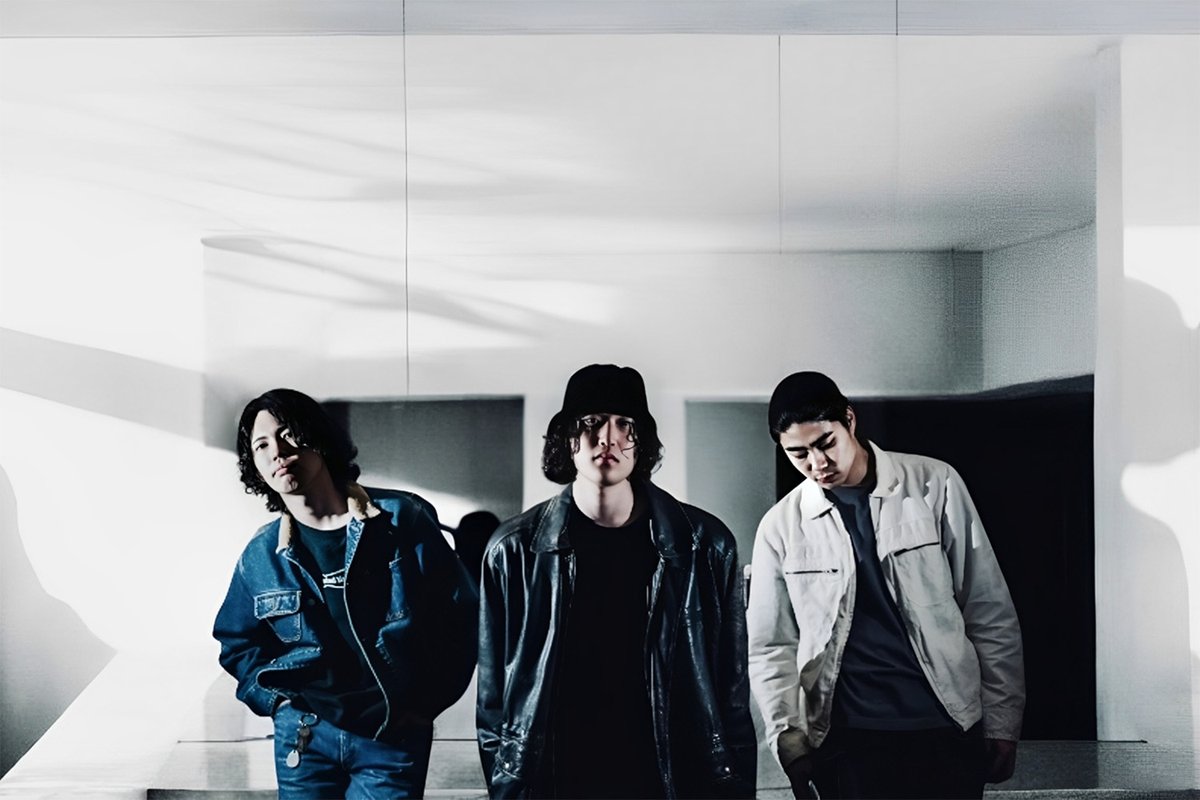 EBWebzine's tweet image. Sapporo alt-emo trio Tattletale release new single ‘Entenka’, a track first written in 2021, now unveiled following their Canada debut.

🔗electricbloomwebzine.com/2025/10/tattle…

@tattletale_0318

#Tattletale #炎天下