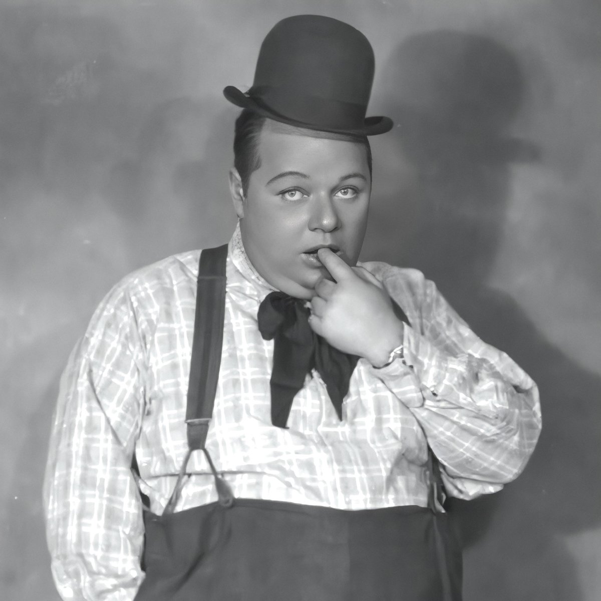 DirkDigglinator's tweet image. See ya’ soon, ya’ big, dumb fucking oaf…

#BigDumper #BabyHuey #FattyArbuckle