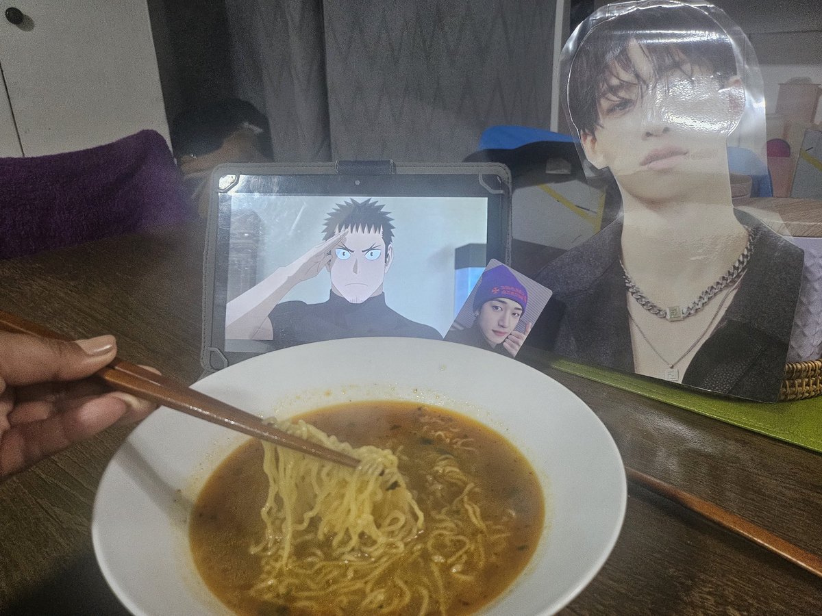 vale_dattebayo tweet picture
