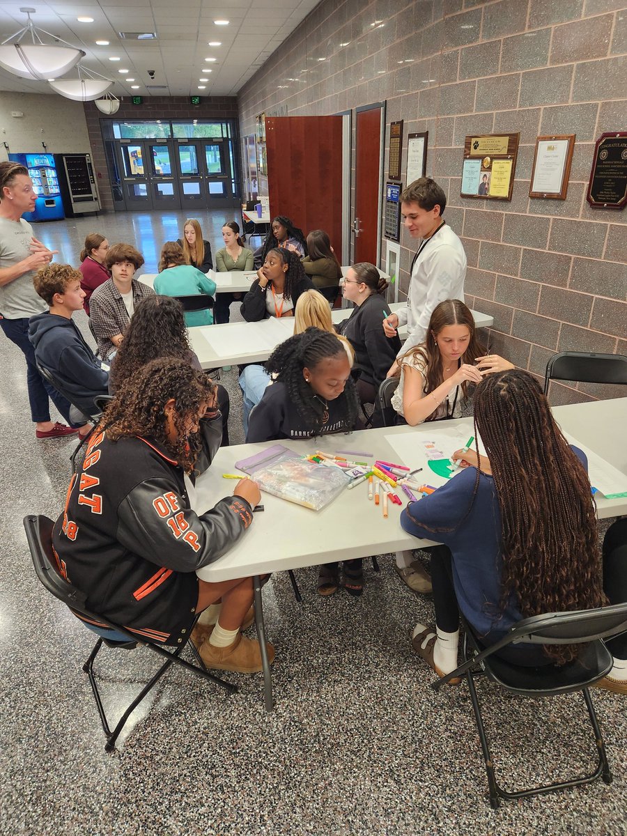 Mrs. Rua tweet media