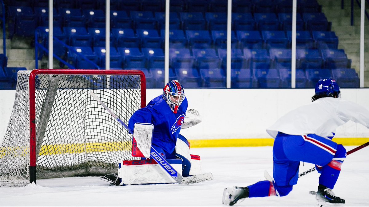 UMass Lowell Hockey tweet media