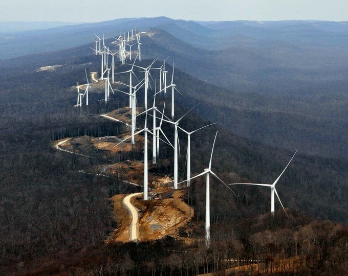 🚨BREAKING: The Trump administration has just cancelled $8 BILLION in Green New Scam funding, per OMB Director Vought

States losing funding:
1- California
2- Colorado
3- Connecticut
4- Delaware
5- Hawaii
6- Illinois
7- Maryland
8- Massachusetts
9- Minnesota
10- New Hampshire
11-