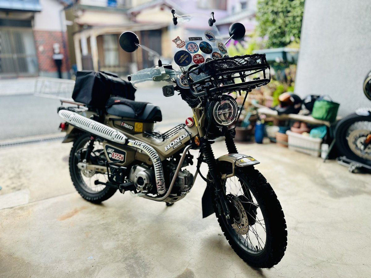 HUNTER_CAMPER_'s tweet photo. ようやくキャンプシーズンin♪
ハンターカブ荷台動かして薪ストーブ積載してキャンプ仕様に！
#ハンターカブ
#薪ストーブ
#キャンプ https://t.co/X3ZQlG4vYa