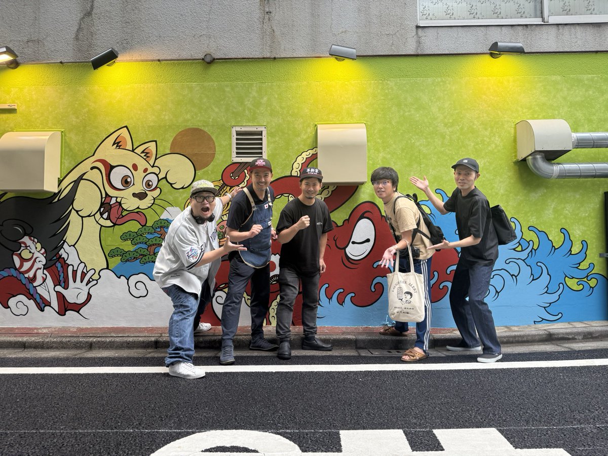 miyachihi's tweet photo. 本日、
そらのいろ銀座本店、オープンいたします。

麹町本店からの移転オープンとなります。
皆様のお越しをお待ちしております。

夜はお酒とおつまみもご用意しております。よろしくお願いします。

拡散希望

＠soranoirodaian 
＠soranoiro_ramen 
＠soranoiro_AK https://t.co/rKDRgRH36R