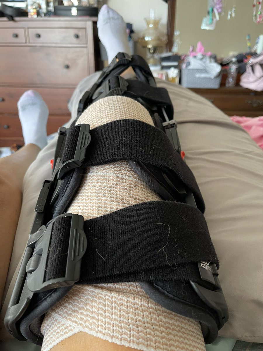 Hi everyone. Thank you for all the well wishes 🥰 Surgery went well. I should be able to start putting weight on my leg once the nerve block wears off (then switch to pain pills for a few days). I have to wear this lovely leg brace for the next 4 to 6 weeks.