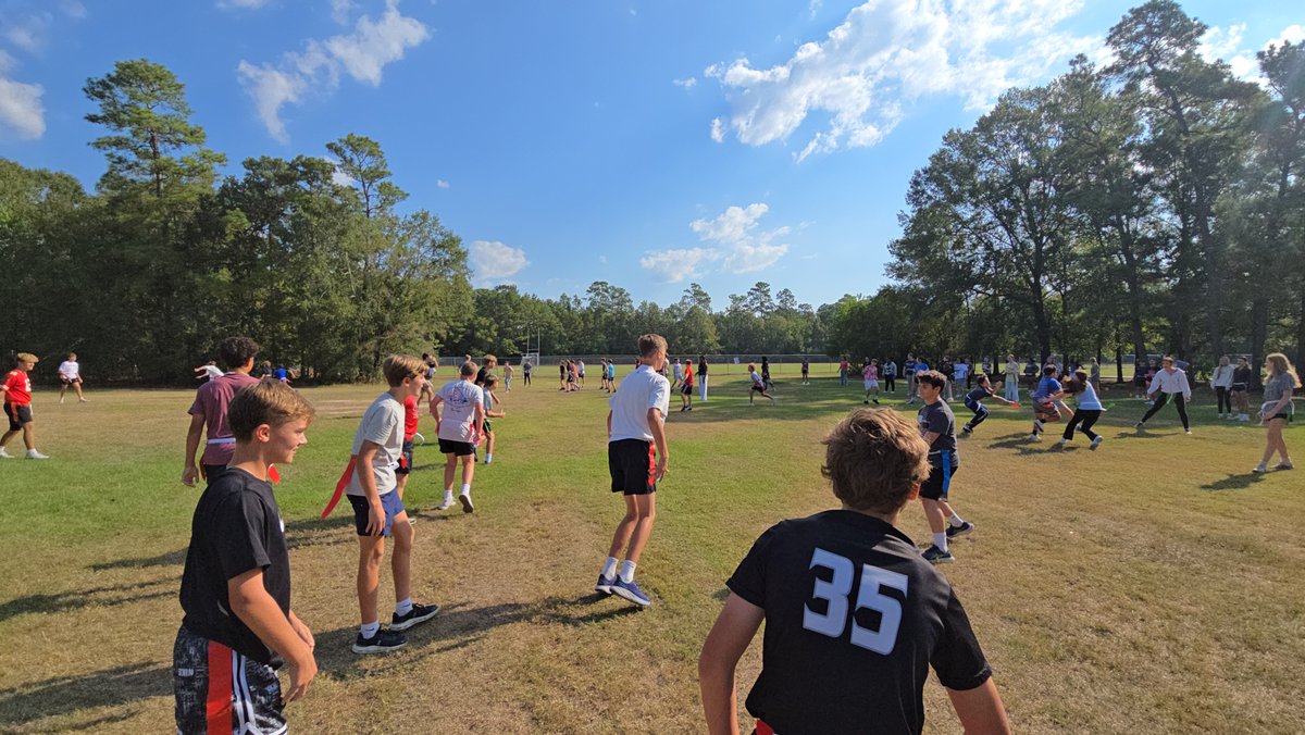 rccline0's tweet image. Our American Revolution culminating event, our reenactment of the war, capture the flag! #DoingSSDaily #makinglearningfun @humble_SocSt HumbleISD_RMS