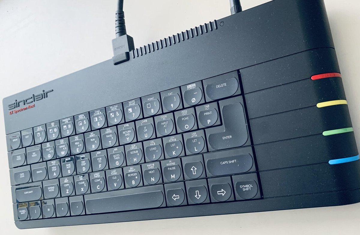 現在の課題の認識 コモドールの新製品 スペクトラムの新製品 別の世界