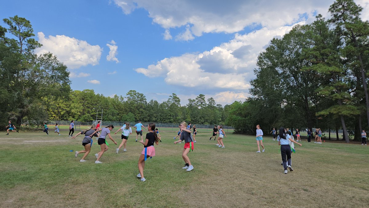 rccline0's tweet image. Our American Revolution culminating event, our reenactment of the war, capture the flag! #DoingSSDaily #makinglearningfun @humble_SocSt HumbleISD_RMS