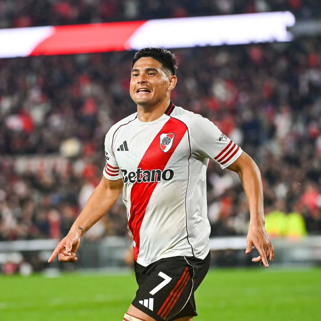 facupietro's tweet photo. Eligieron el lado bueno de la historia https://t.co/jPOqqHKo2d