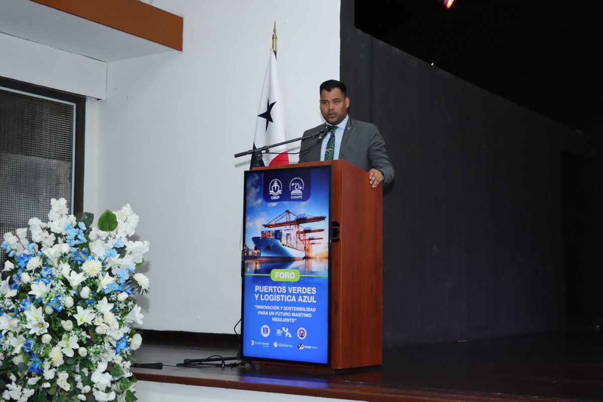 umaritima's tweet photo. El Ing. Javier Díaz, director de Proyectos del @MTCC_LAmerica, inauguró el foro organizado por estudiantes del Diplomado en Periodismo Marítimo de UMIP, con el tema: “El Rol del MTCC Latin América frente a la descarbonización del sector marítimo.” https://t.co/0DxJtFceoV