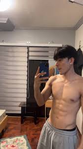 YangDu16288's tweet photo. 🚨 Ralph Malibunas video scandal shocks fans
Full 10 minute clip of hunky Pinoy idol EXPOSED now viral
‘I'm at yo mama house’ full video floods Twitter

Watch now before it's gone

#ralphmalibunas 

https://t.co/0cv7gCO8x6

👆💯👆 https://t.co/uzoqJ6xLXW