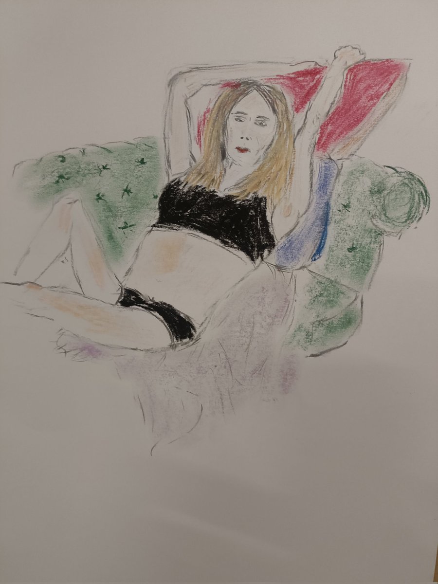 QueerNerdCole's tweet image. Me again, one more time tonight, by the weekly Wednesday life drawing fam at Court St. Gallery in Trowbridge 😁
I'm #Bristol based but more than happy to travel to model! 
#lifemodel
#modellife