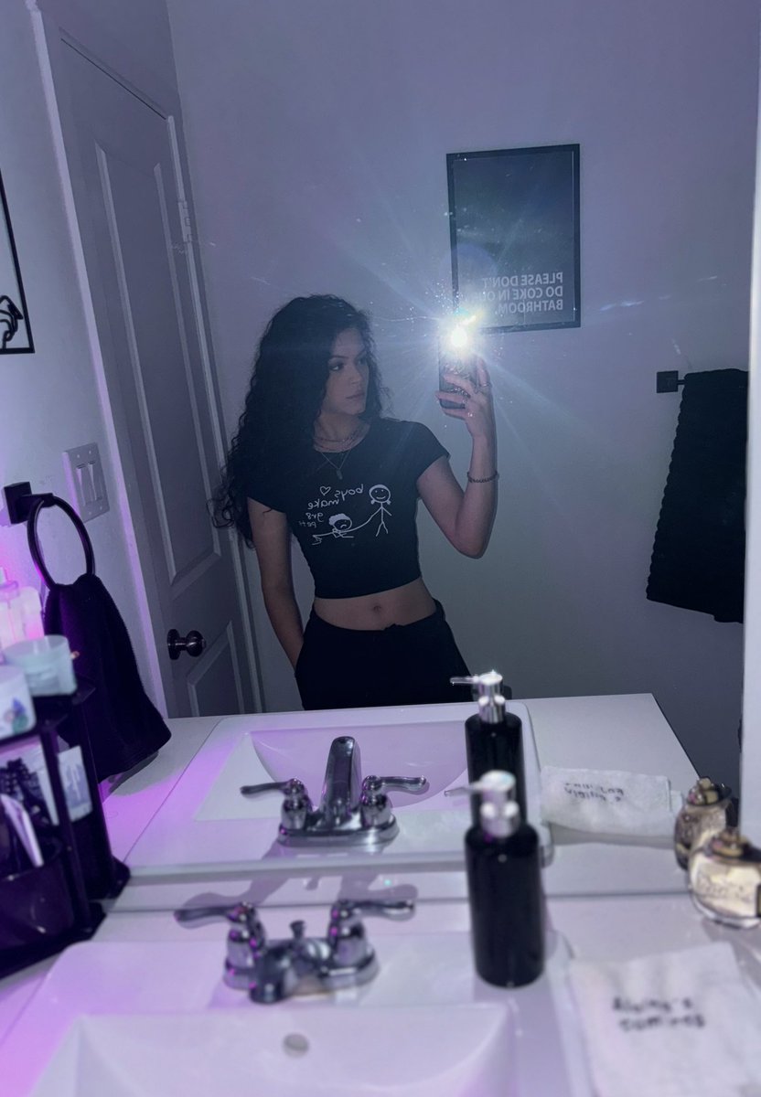 LIVE NOW ❤️
BO7 DROPS / BETA CODES
TWITCH.TV/LAINA