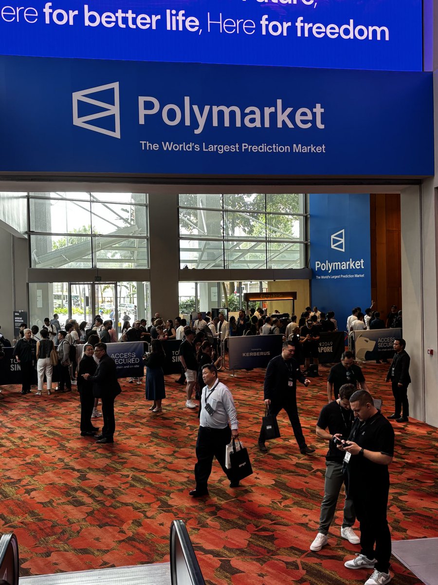 zolo_gg's tweet image. 日本🇯🇵 #webx 
韩国🇰🇷 #KBW2025 
新加坡🇸🇬 #TOKEN2049 
终于把差都出完了。

相比于日本/韩国 参会人数 ATH
这次新加坡 ATH 的应该是酒店价格，好多酒店应该比平常贵了三倍。

问了好多朋友，好像都是参会完或者事情办完赶紧走，凌晨飞走的好多。也包括我，没事了赶紧改签撤退。…