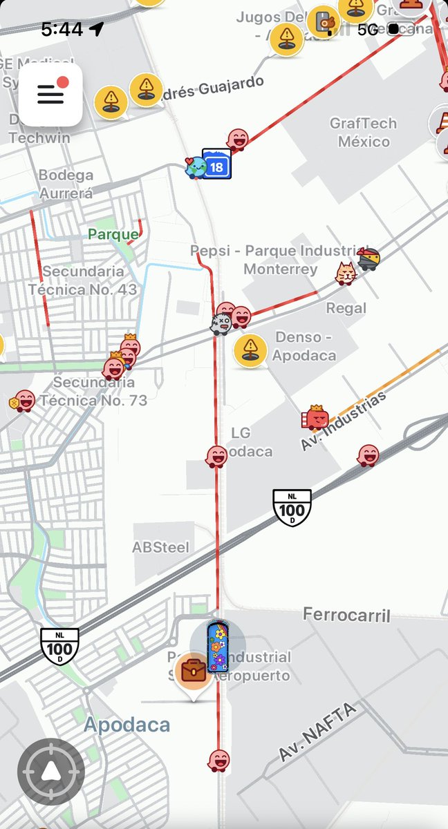 NanBury's tweet photo. Échanos la mano alcalde, mándanos un elemento de tránsito que haga más fluida esta vialidad, Av. Séptima, todos los días es lentísimo salir de aquí 😢 para dar vuelta en Av. Parque Industrial Monterrey, gracias @Cesargarzaarr @Apodaca_News @SSP_Apodaca @ApodacaOficial https://t.co/a3oe1zYgJG