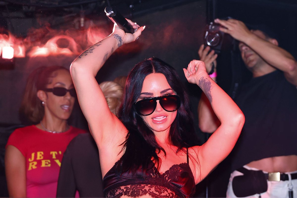 Demi Lovato à l’événement Nylon x Demi Lovato - Paris, France - 2 oct. 2025