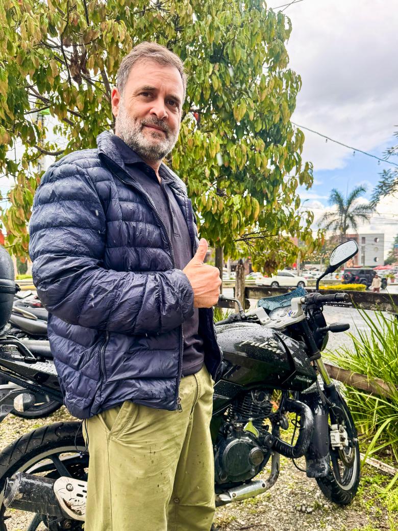 Proud to see Bajaj, Hero &amp; TVS do so well in Colombia. 

Shows Indian companies can win with innovation, not cronyism.

Great job 👍