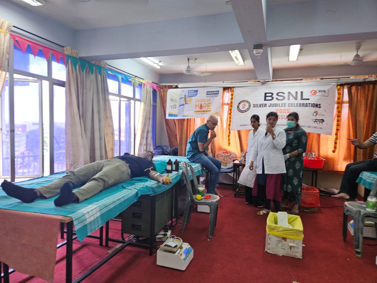 Glimpses of Blood donation camp in association with Thrissur Medical College in connection with BSNL Silver Jubilee Celebrations 2025 at BSNL Thrissur.

Free medical/eye check up camp were also conducted.

#bsnlkerala #BSNL25YEARS #bsnlsilverjubilee