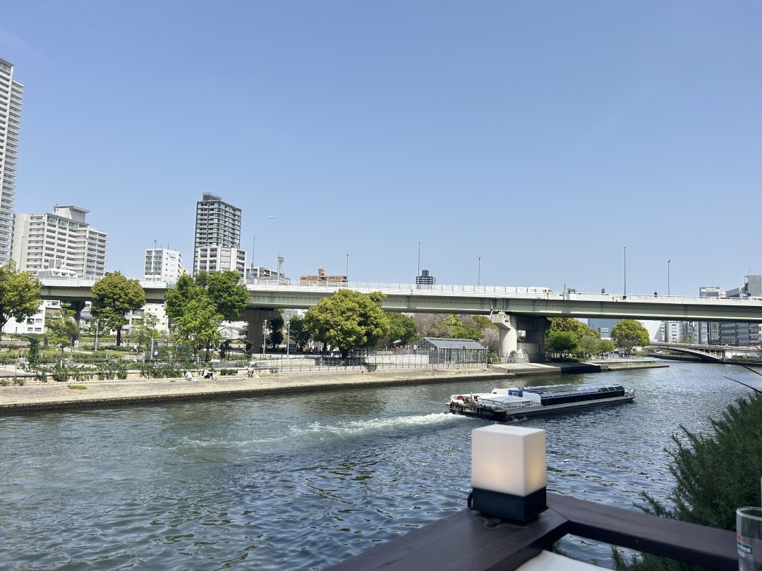 MerecsxBush's tweet image. 今日は大阪散策day💖🏙️✨  
歴史感じるお寺でほっこり🙏🌸  
川沿いのカフェでのんびり☕️🚤  
緑いっぱいの公園で深呼吸🌿💦

心も体も癒される、最高の1日でした☺️💓  
#大阪旅 #寺社巡り #カフェ時間 #公園散歩 🏯🌿☕️