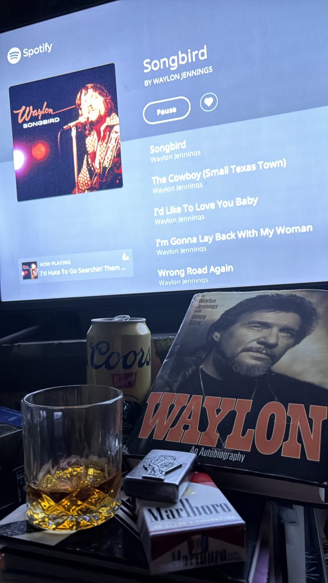 PhilipNieto's tweet photo. Love the fact that I get to experience a new Waylon Jennings album in my lifetime. https://t.co/MF6pGKE3Te