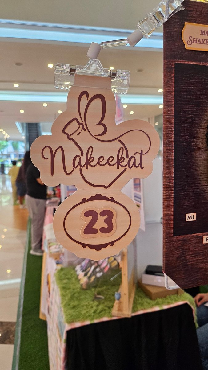 nakeekat's tweet photo. I'm here at StickerCon Marshmallow Lane 🍡 Come find me at table 23 today until Sunday! 🩷

#StickerCon #MarshmallowLane https://t.co/InWsBFl6W7