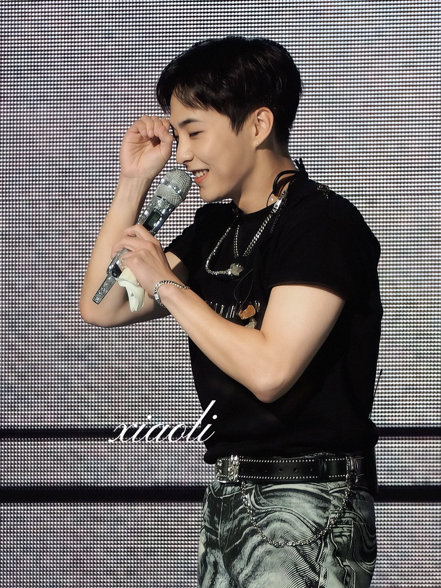 EXOLxiaoli's tweet photo. 20250928
so cute~

#시우민 #XIUMIN 
#Xtimes #XtimesENCORE https://t.co/m7CA3HzIOs