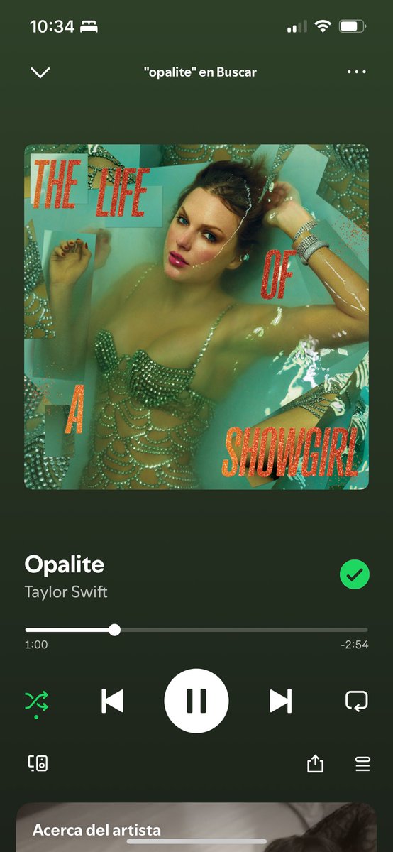 fernandopue's tweet photo. Estaba escuchando Opalite de #TaylorSwift y sentí que ya la había escuchando en otro lado… mamón es 1+1=2 Enamorados de Luis Miguel 😂 https://t.co/YkfV42Xg4A