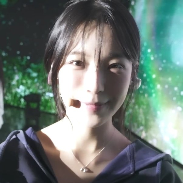 HaizulByezul's tweet image. [FM_1.24] "Now Tomorrow" Concert Behind the Scene

Jiheon 🍯 (1/2)

#fromis_9 #프로미스나인
(Noted: free to save and use for your account)