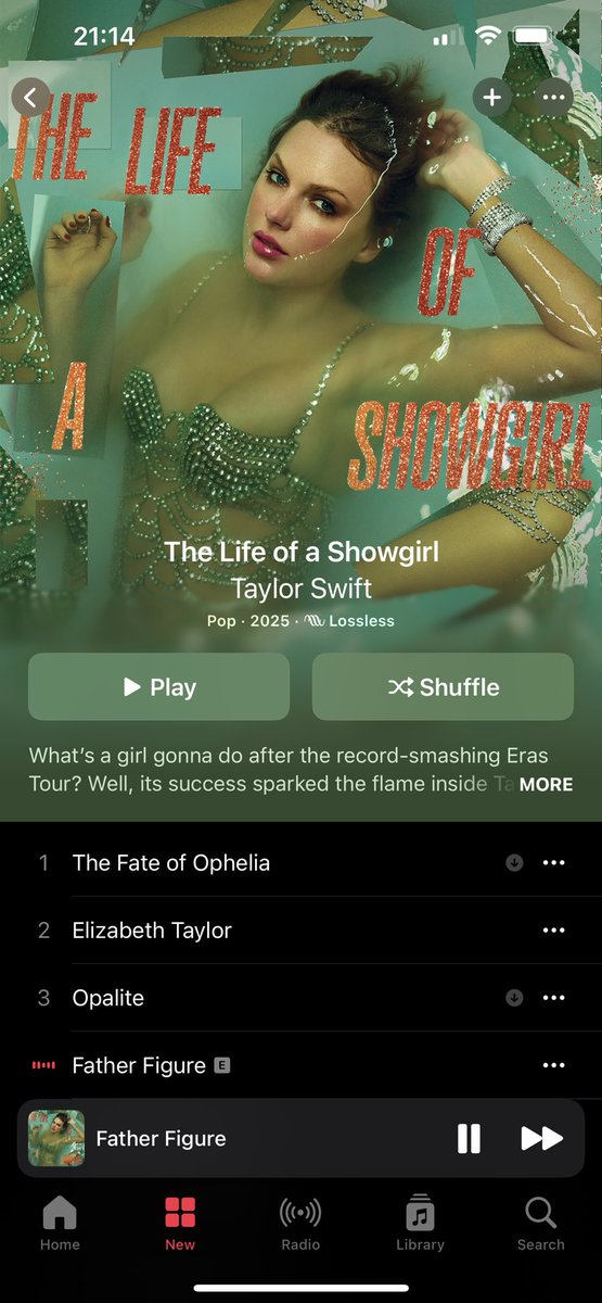 kylerubecubes's tweet photo. Been waiting forever for this and it’s so worth the wait 😍 
#thelifeofashowgirl #ShowgirlBucks https://t.co/889BAPZHe6