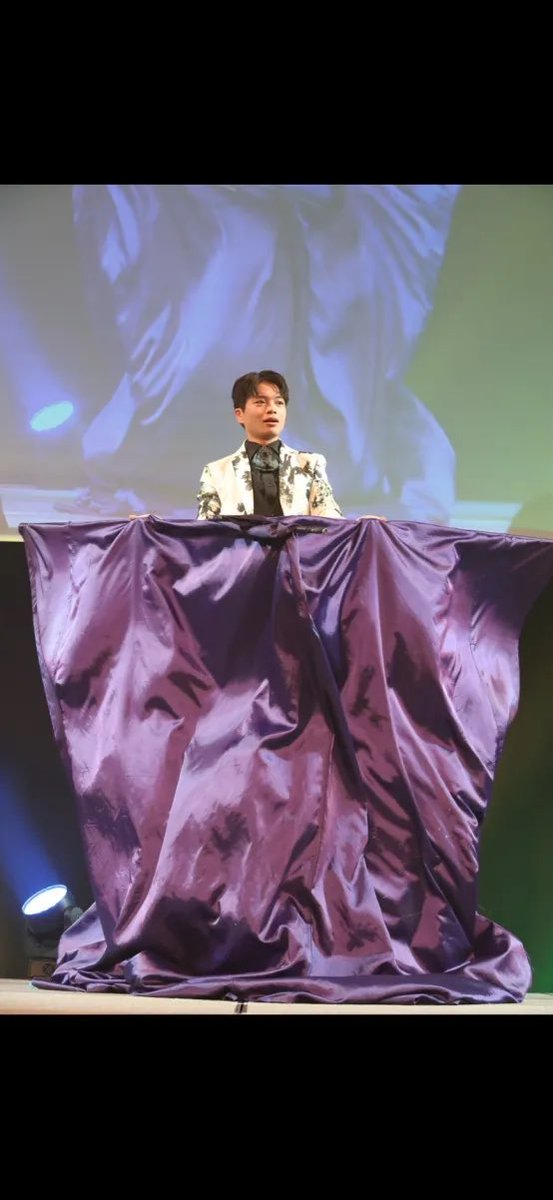 herowood2019's tweet photo. 兵庫県神戸市のANAクラウンプラザ神戸で、DB SHOW!!!!さんがイリュージョンショーをお届けしました🕊
サプライズ登場からラストは大型のイリュージョンまで。大変盛り上がりました✨️
詳細はツリー⬇️ https://t.co/MO2RkPjhSU