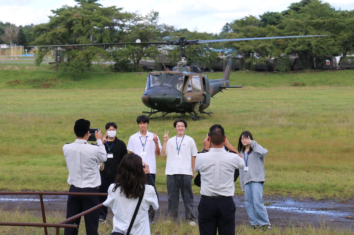 #岩手駐屯地 #自衛隊 #航空機体験搭乗
　９月２１日（日）に航空機体験搭乗を開催し部外協力会、募集対象者、駐屯地モニター等の方々に参加して頂きました。
　前日は天候不順で延期になりましたが、当日は晴天に恵まれ「上空から見ると街並みがよくわかる」「快適な空の旅でした」と感想を頂きました