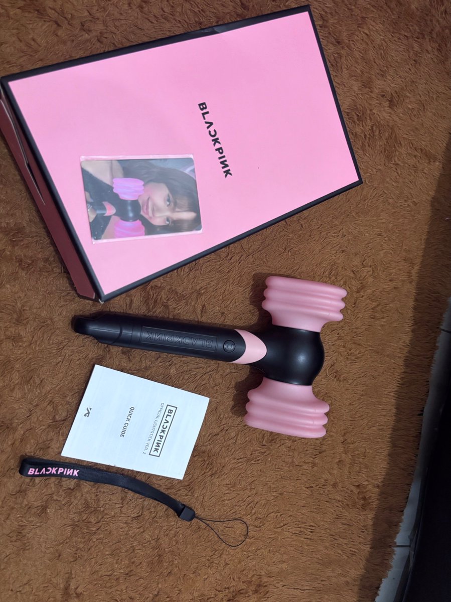 shinydumbb's tweet photo. WTS LS BLACKPINK VER 2
Belum pernah dipake‼️
Unsealed‼️
Damage box tp masih bisa buat simpen LS nyaaa bestt

Include :
- Box, guidebook, strap, photocard official

📌DOM KEDIRI
📌COD⁠ / Kirim manual / via 🍊
💸500k

#wtsls #DEADLINEinJAKARTA #BLACKPINK #WTs https://t.co/LGXPF1uHzL