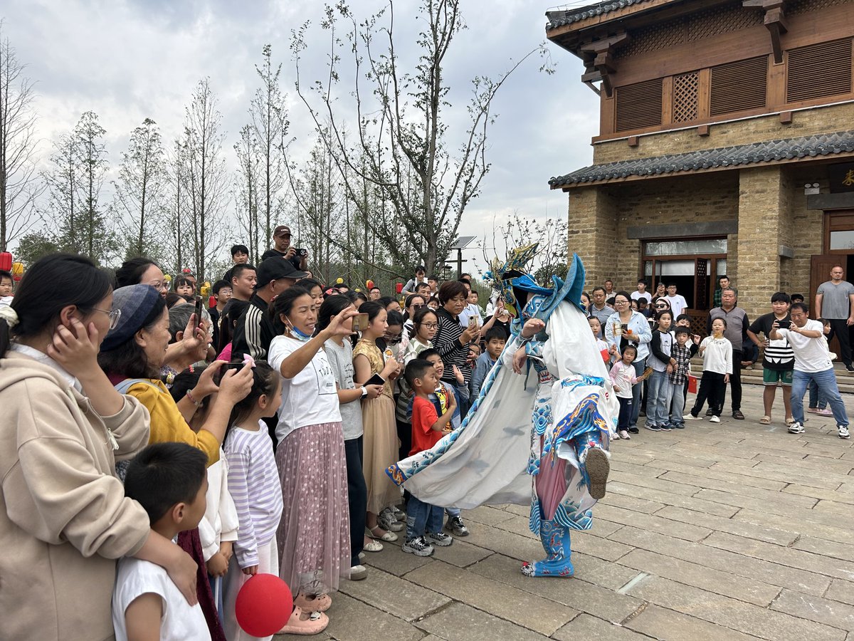 GuzhenC37467's tweet photo. 🎏🧨🎈Let the music play! During the National Day holiday, Gaixia Site Park in #Guzhen, Bengbu, Anhui was bustling with activity!🎉🎉🎉 https://t.co/J9y4O4MEct