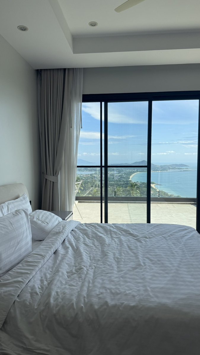 Holy fuck man I feel so happy and at ease in Koh Samu