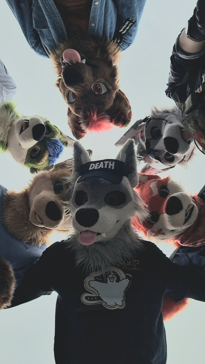 Good morning
Ft. <a href="/HlangArn/">🐾Hlangarn🐾 ➡️ FURUM 2025</a> <a href="/Wufuzz/">Wufuzz ➡️ Furum 🇲🇾</a> <a href="/ZinoRedpaw/">Halrath</a> <a href="/ChameloAmber/">Brownie! ✈️FURUM</a> <a href="/Dragonov96/">Dragonov of WetNose Squeak</a> 
#FursuitFriday