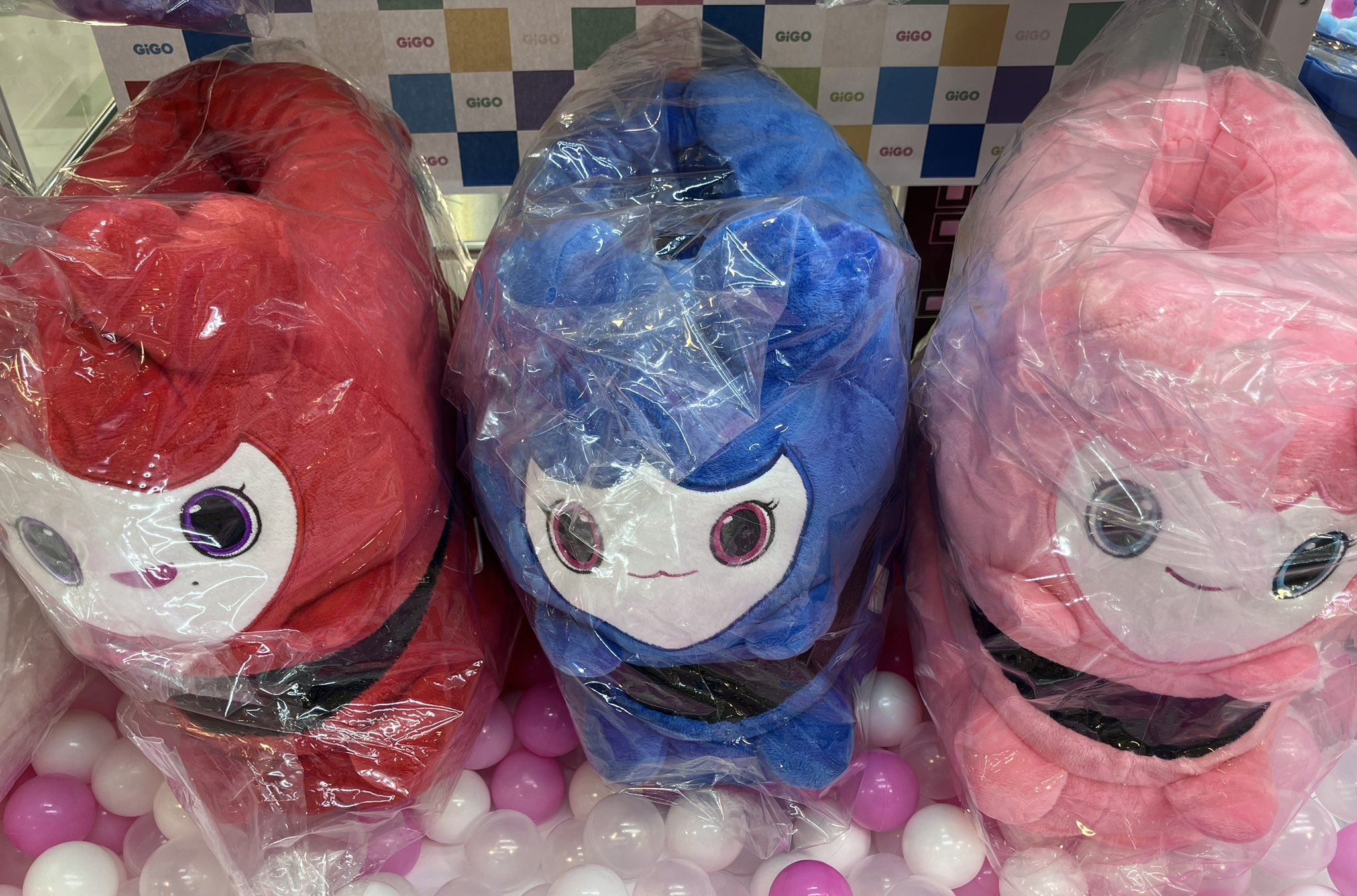 18点】 TWICE LOVELYS GiGO限定 マスコット スリッパ GiGO