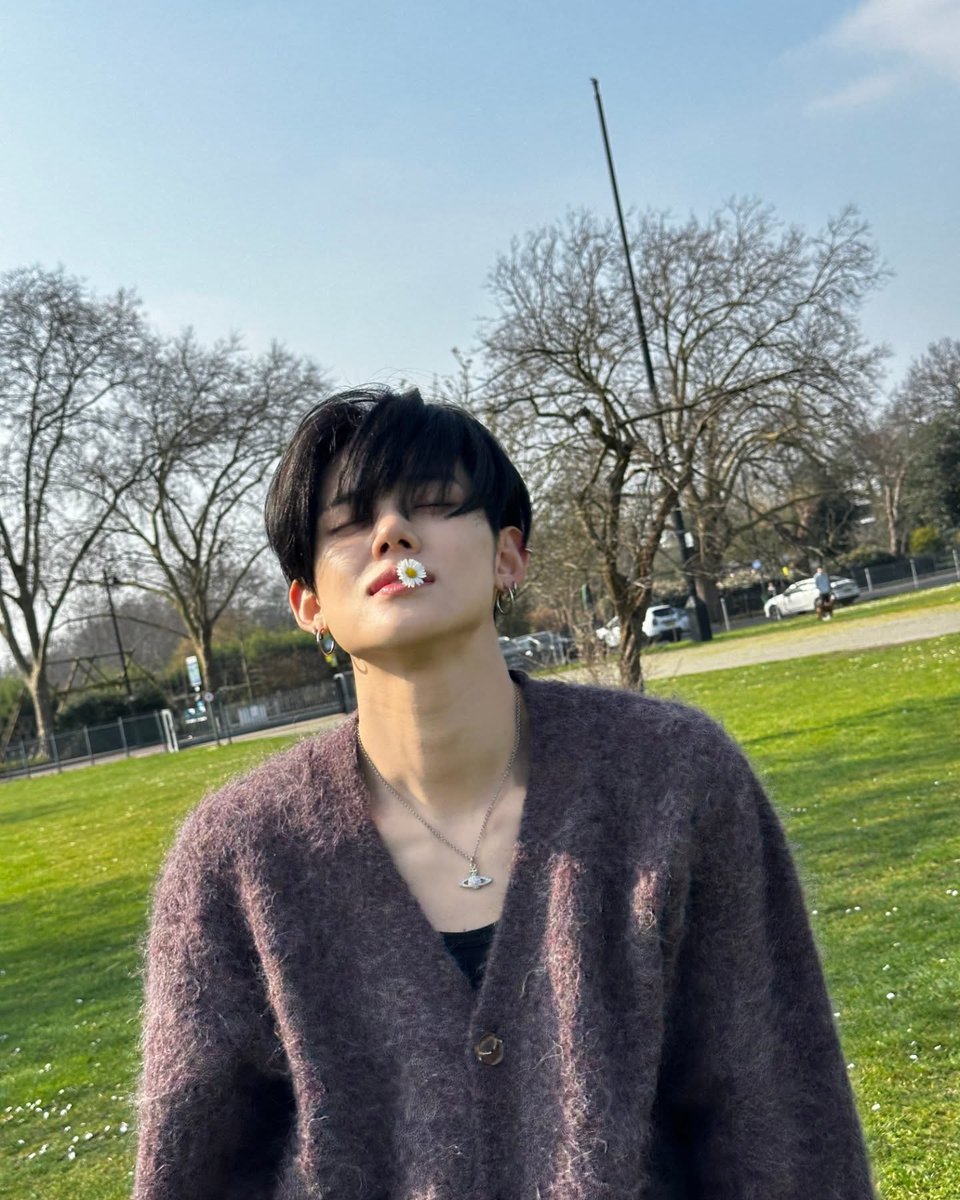 𝚂𝐡o𝕦̈jo ୨୧ 𝕓ou𝐭iq𝑢e tweet media