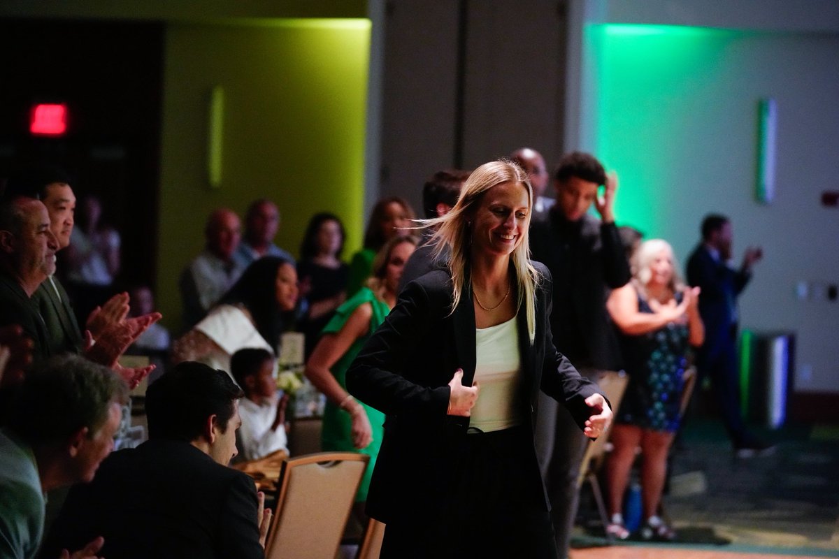 USFWBB's tweet image. A remarkable career, now etched in history. Congrats to @KitLaksa on her induction into the USF Athletics Hall of Fame!