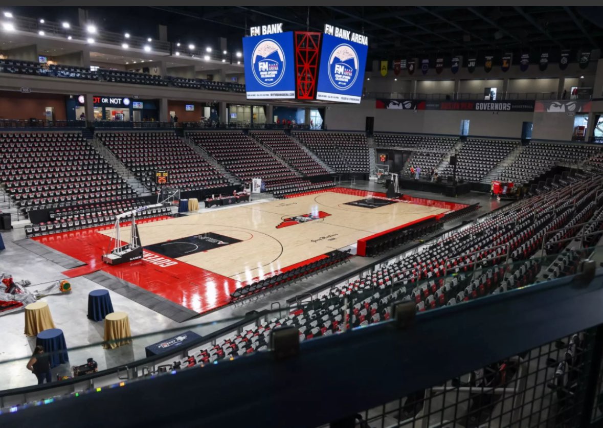 Nolan_Coffman4's tweet image. After a great conversation with @Coach_DuganLyne I am truly blessed to have received an offer from Austin Peay!! @coachcoreygipson @GovsMBB 
#LetsGoPeay #G2G #FORDTOUGH