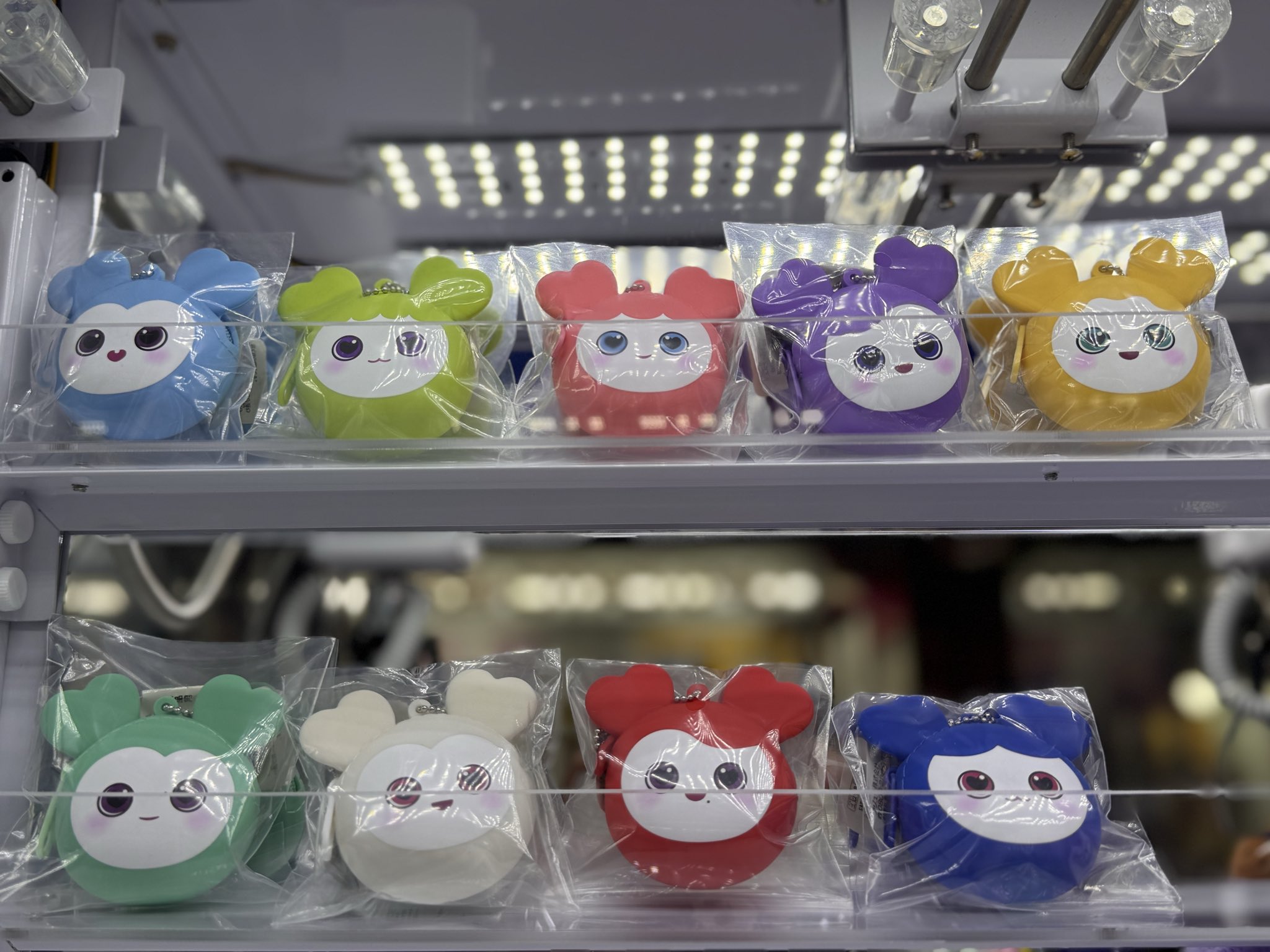 GiGO限定TWICE LOVELYS ぬいぐるみスリッパ　　10個セット NEW*TWICE LOVELYS×GiGO 2025 Plush Slippers,Wallet,Mascot Japan