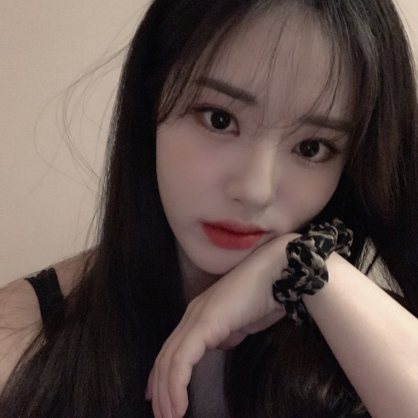 nidupal's tweet photo. 연하여치니취향 섹시잠옷이라 언니맨날머리긁긁 (잠옷까진뭐라할수없어서 https://t.co/QADzEX59jz