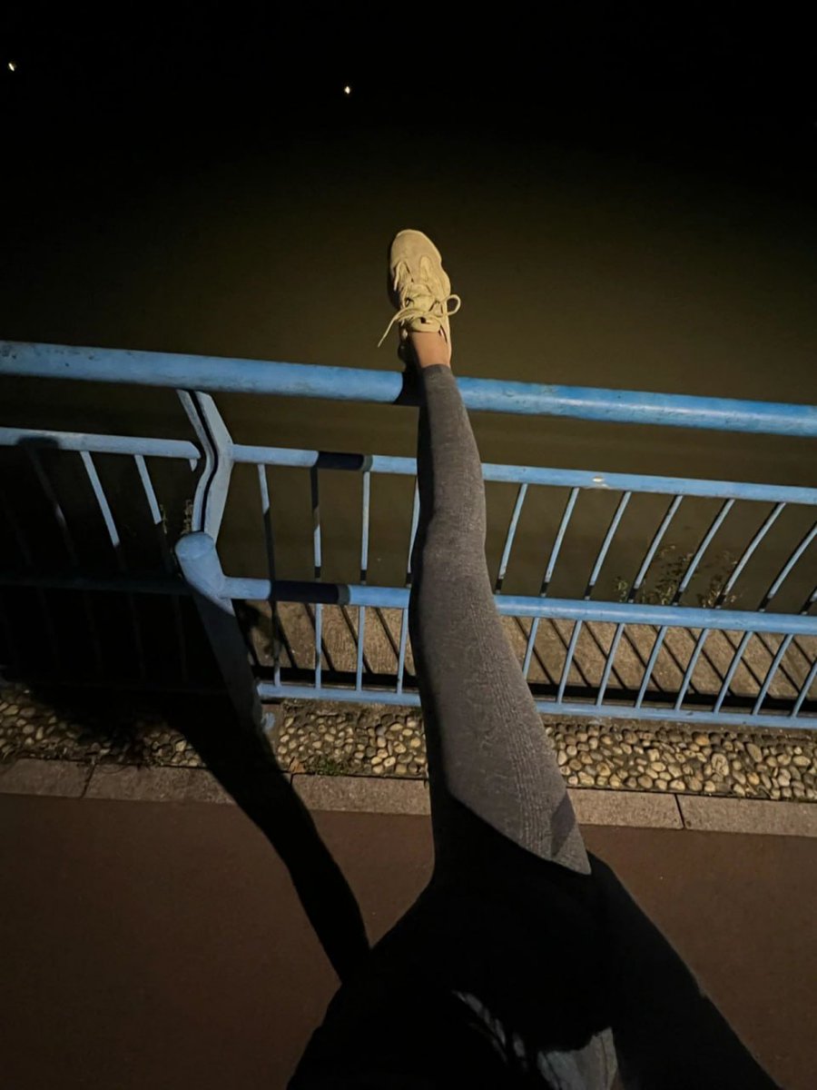 miguelgamesfor1's tweet photo. 🌙🏃‍♀️ Night run, clear mind, strong heart. #NightRun #GirlPower #RunningVibes https://t.co/A1gb7rebhz