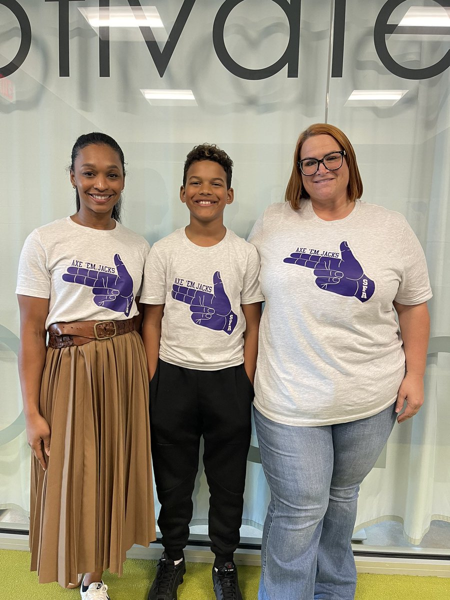 WLMS_AVID's tweet image. Thank you @NatalieW0913 for our college shirts today! #AVIDfamily @HumbleISD_WLMS
